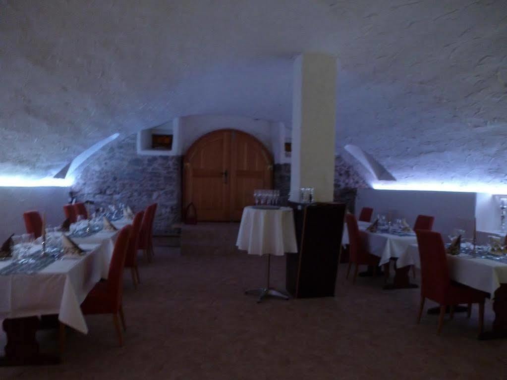 Hotel Dreikoenig & Restaurant Seegourmet Гагнау Екстер'єр фото
